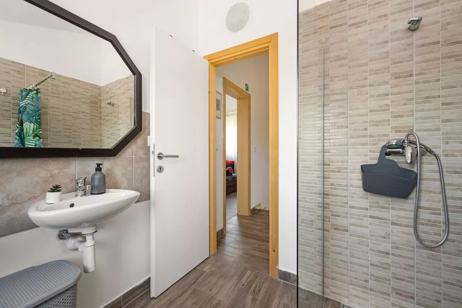 Villa Jakov with Private Pool-Bathroom