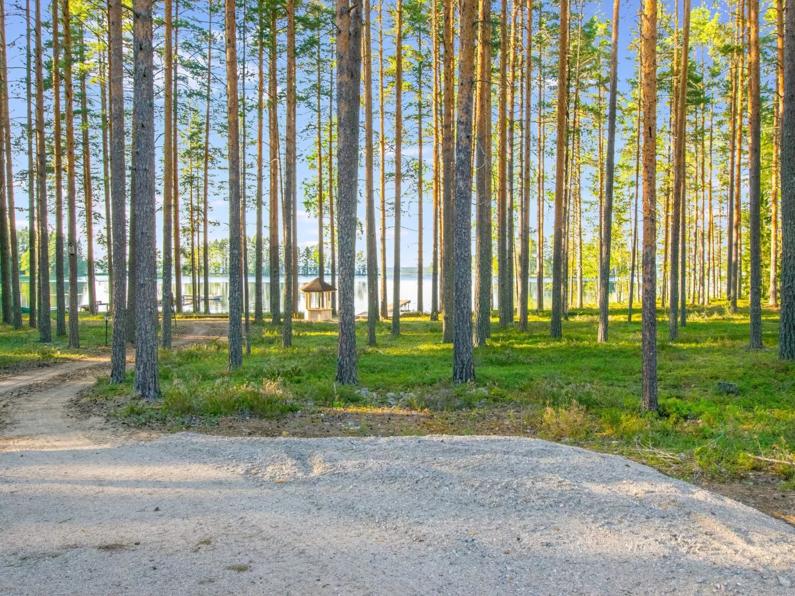 Mäntylahti-Draußen
