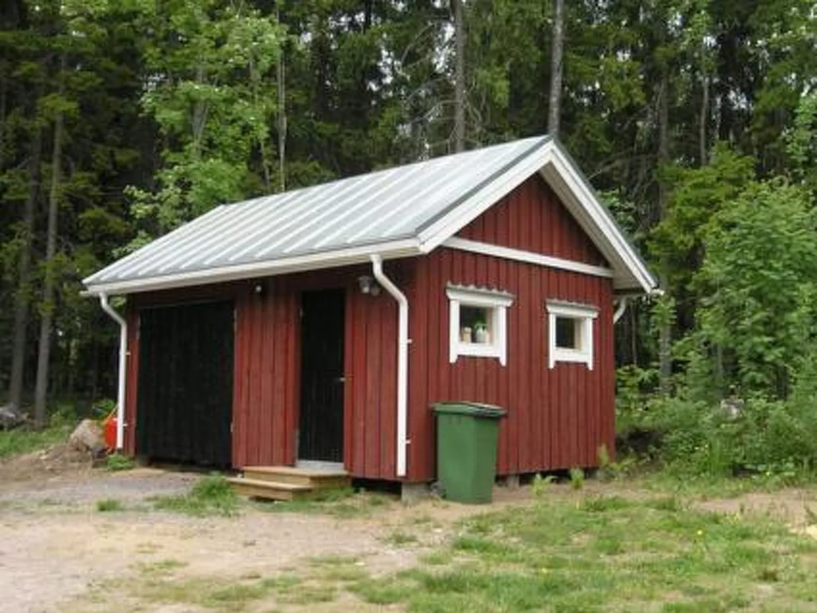 Karri-Outside