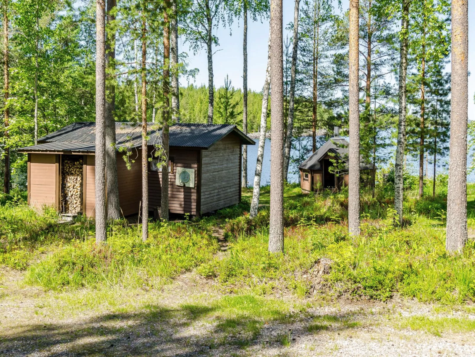 Lakunlahti-Draußen