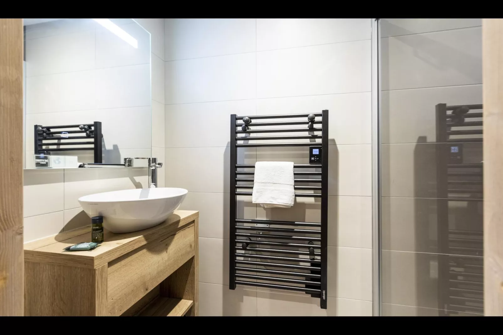 SAMOËNS-S8L-Badezimmer
