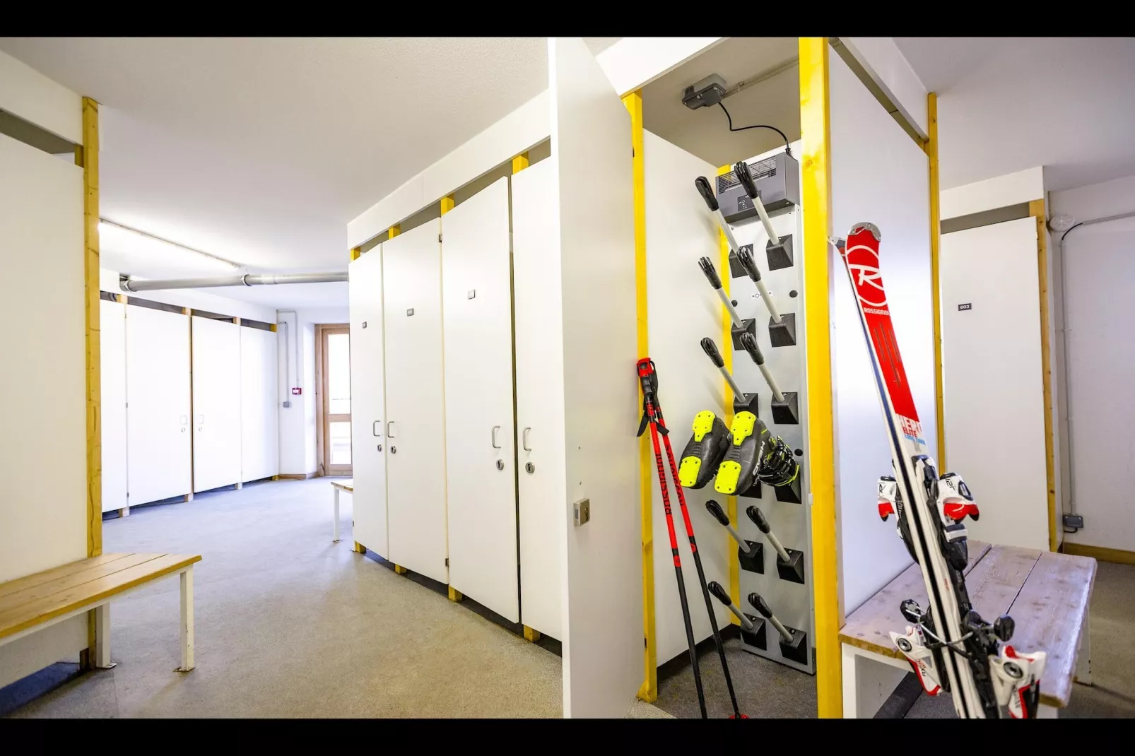LES MENUIRES_S12V-Facilities