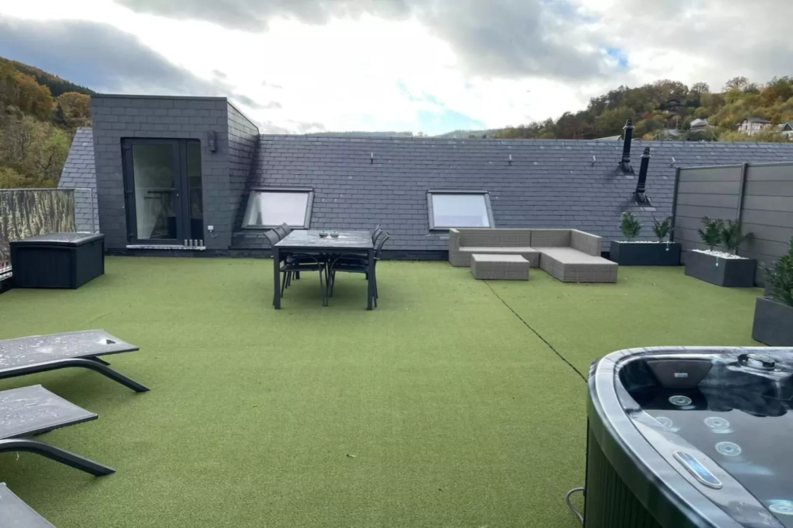 Rooftop Bleu-Gardens summer