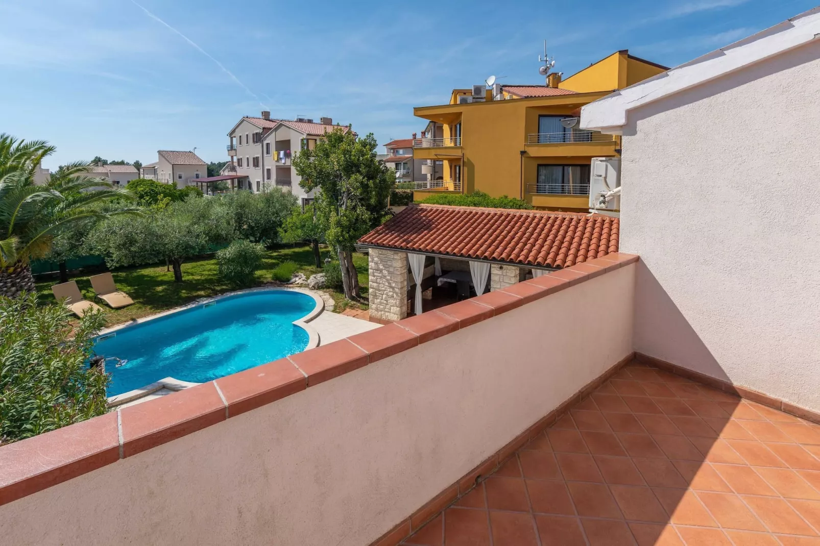 Villa Beauty with Private Pool-Terrace balcony