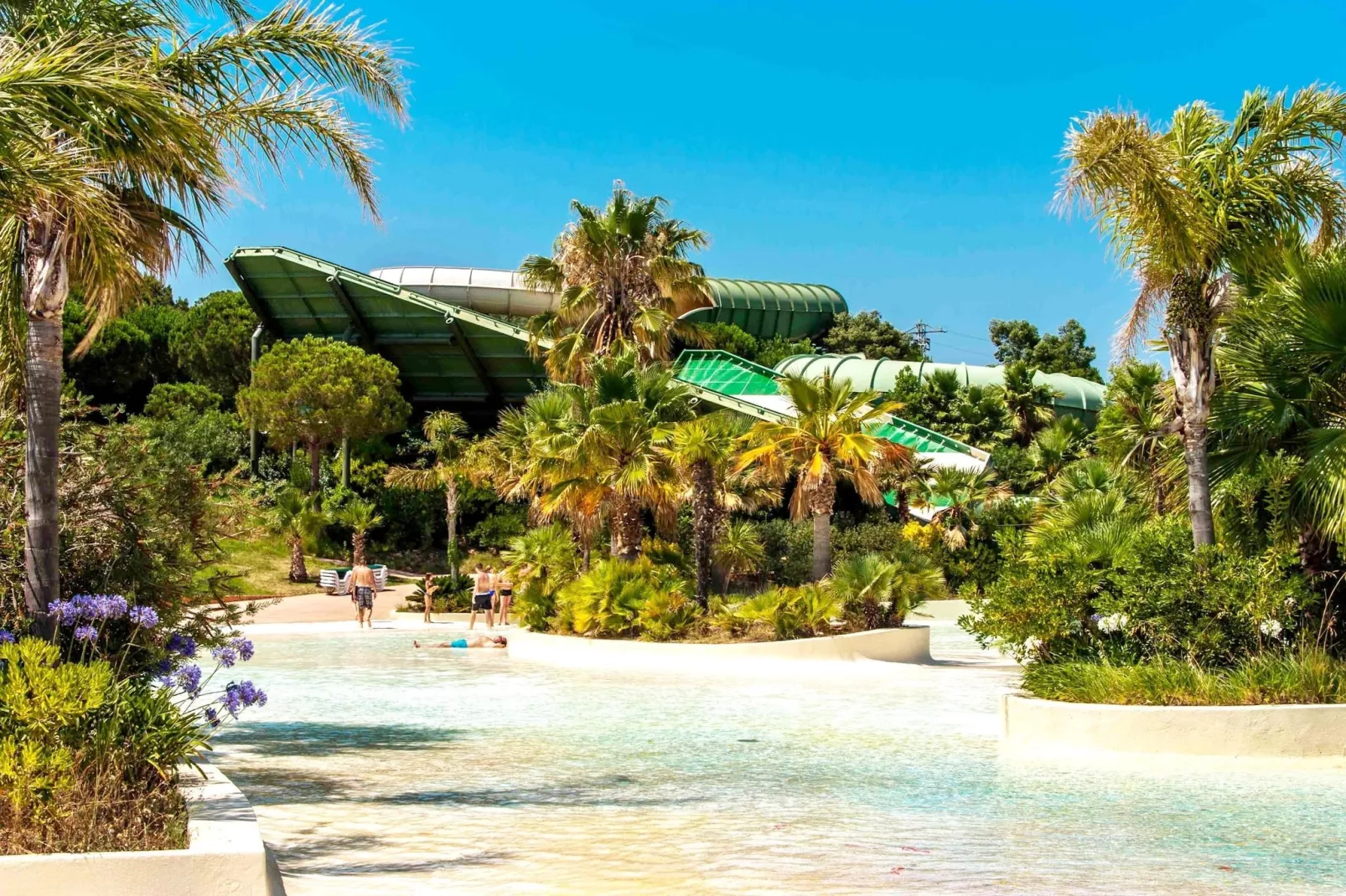 1125 ROYAL MARINE vista Piscina-Zones d'été à 1 km