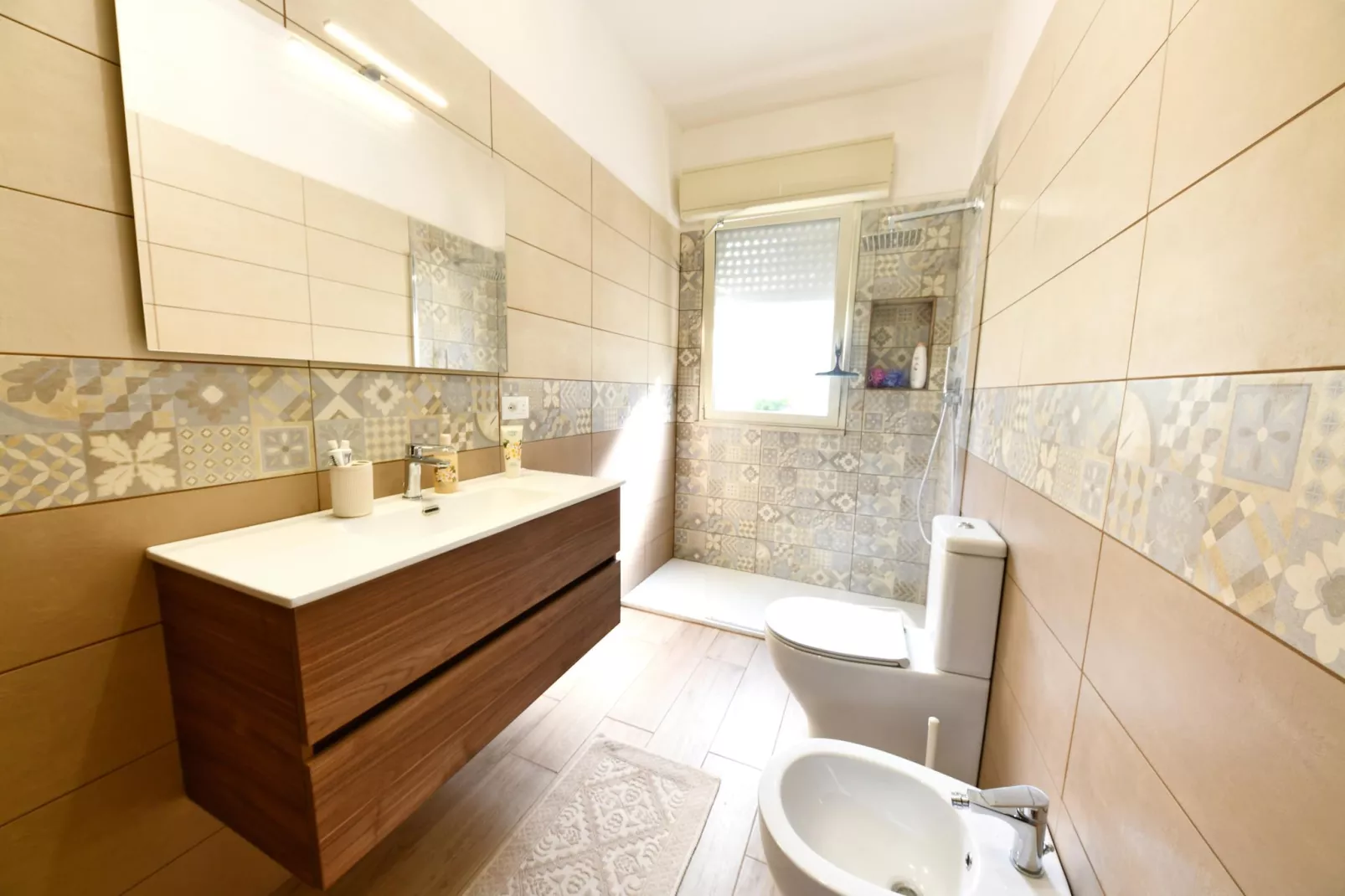 Villa Giugiò mit Privatpool-Bathroom