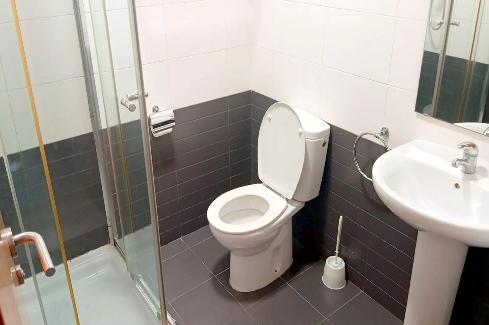 APOLO SUITES RENTALMAR 2/4-Badezimmer