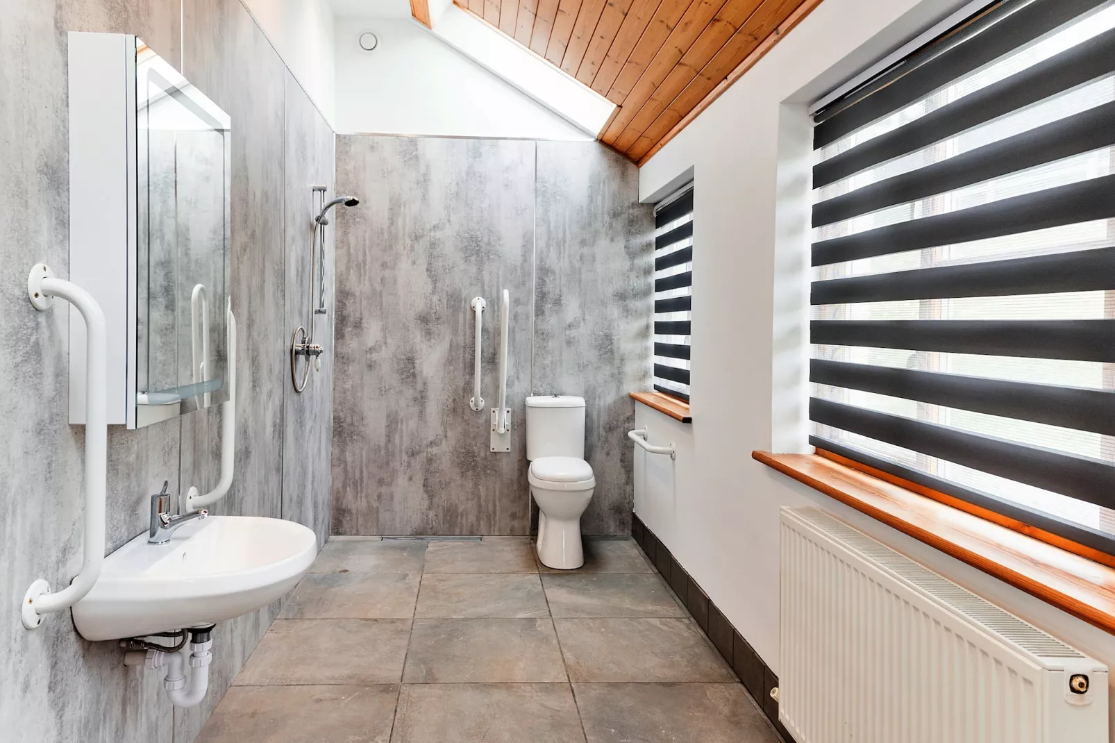 The Welsh Farmhouse-Bathroom
