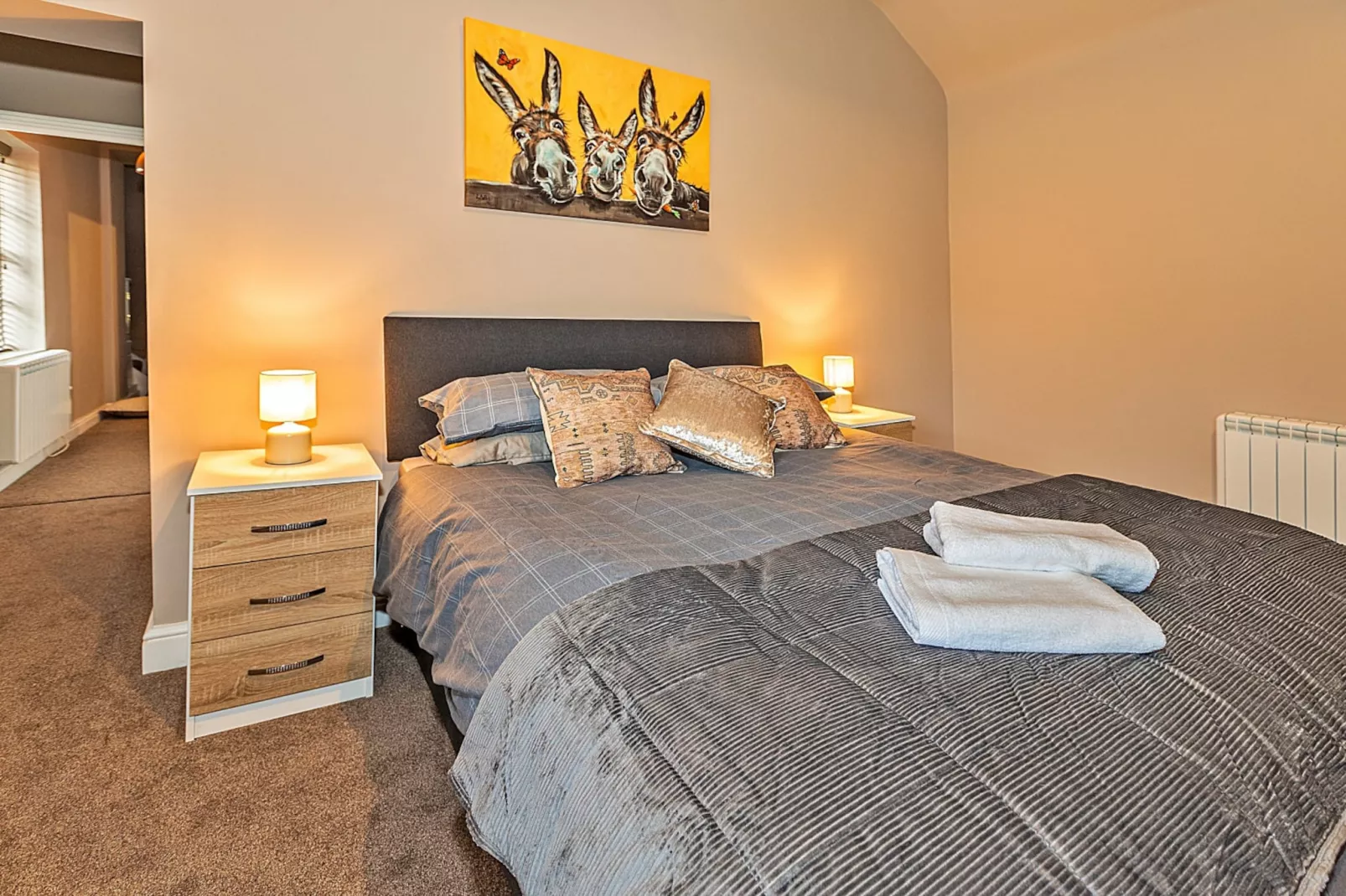 Ttich Manor Retreat-Bedroom
