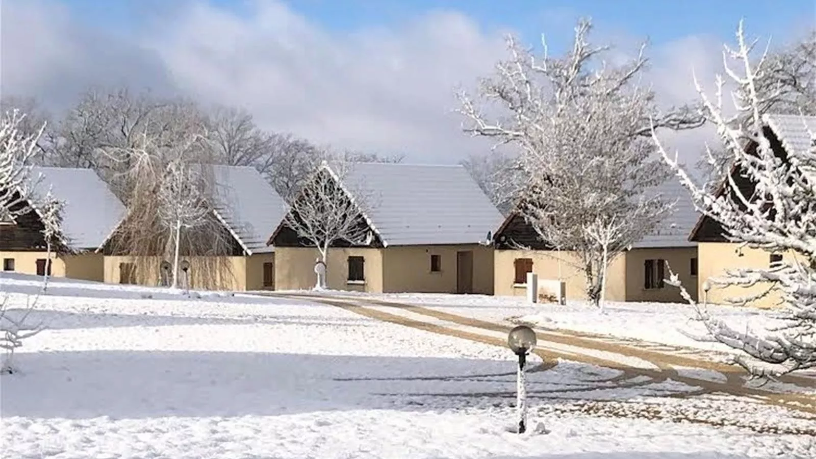 Lac Bleu nr 17-Exterior winter