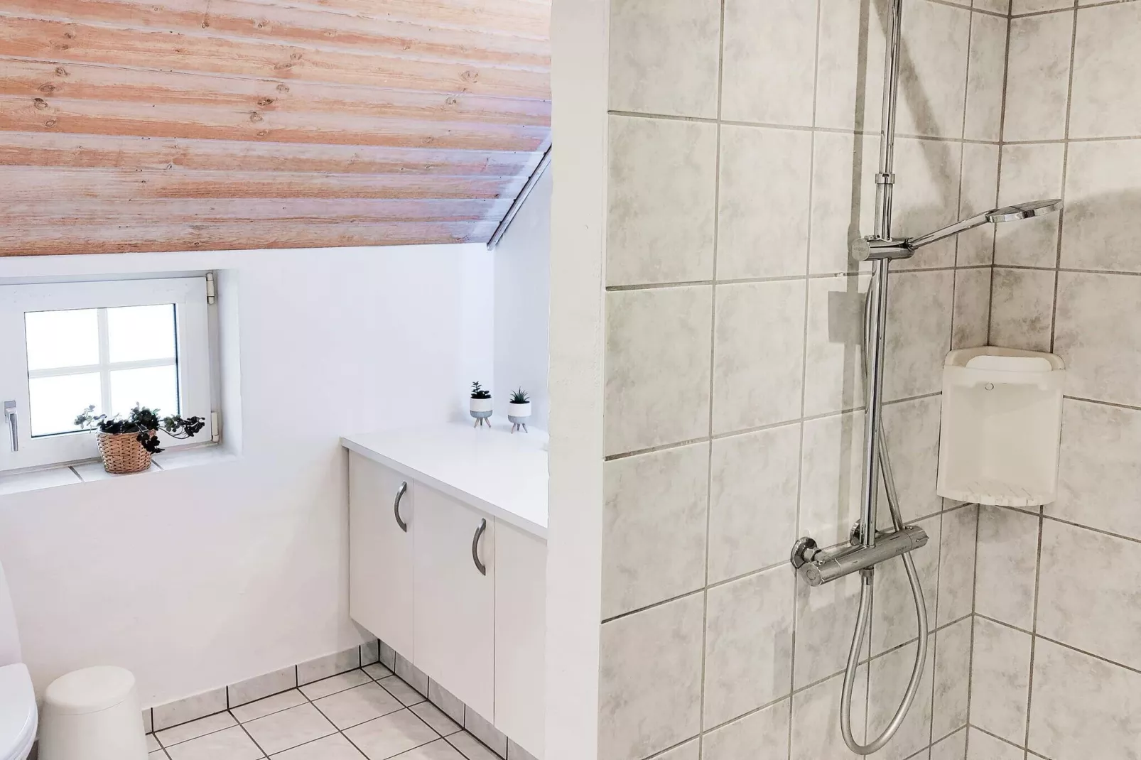 12 person holiday home in Ulfborg-Indoor