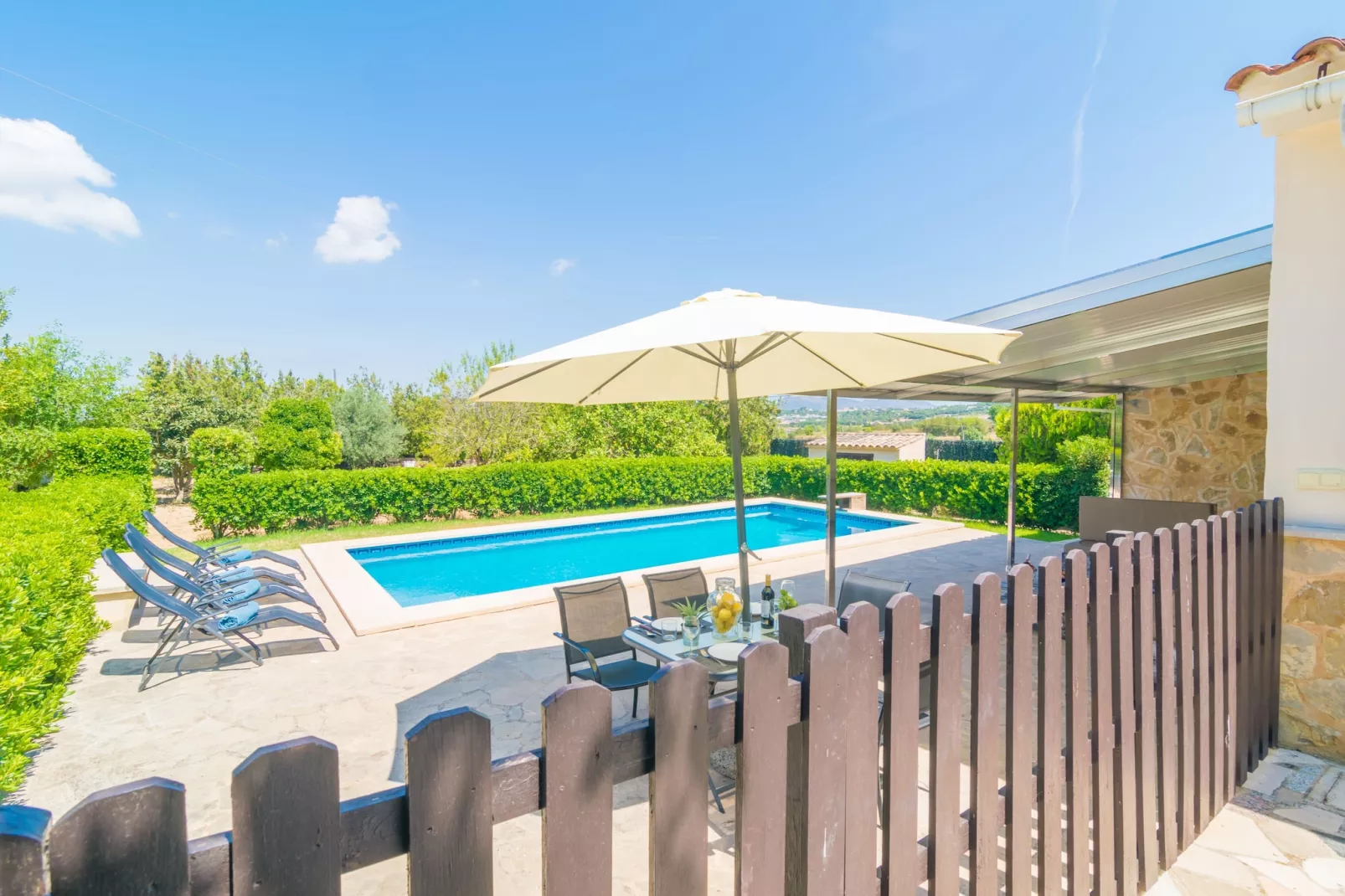 Villa Fernando-Außenbereich Sommer