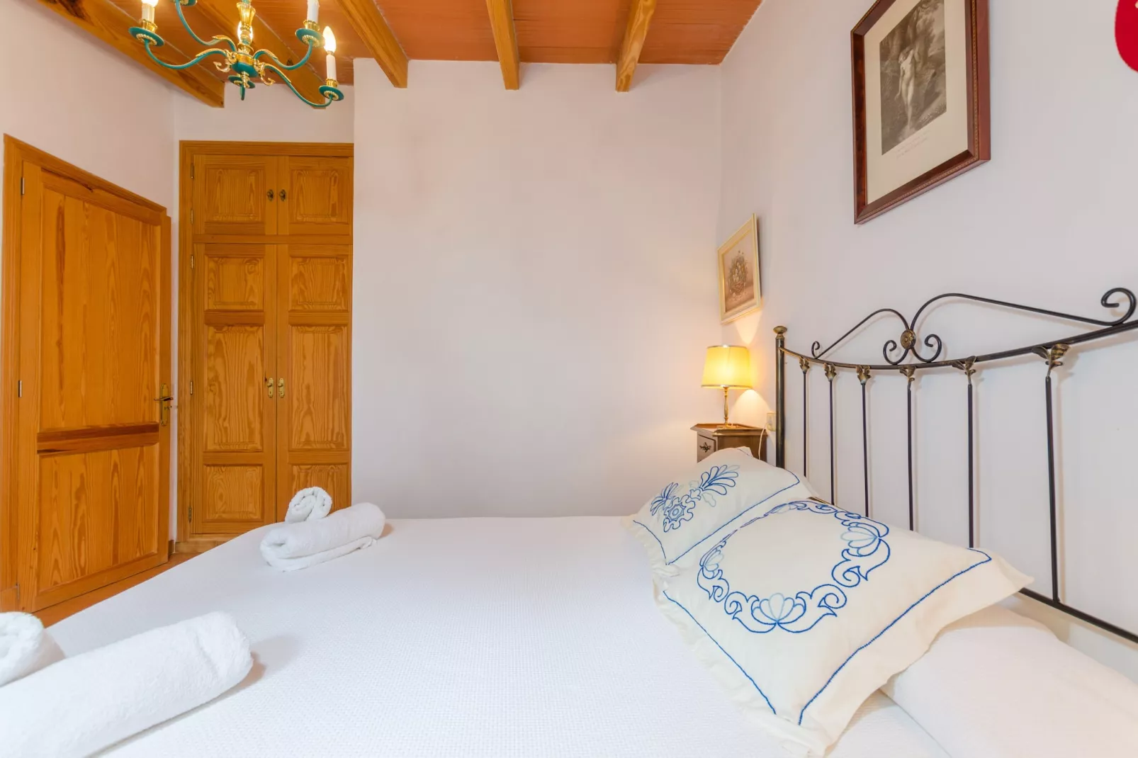 Casa Mas-Bedroom