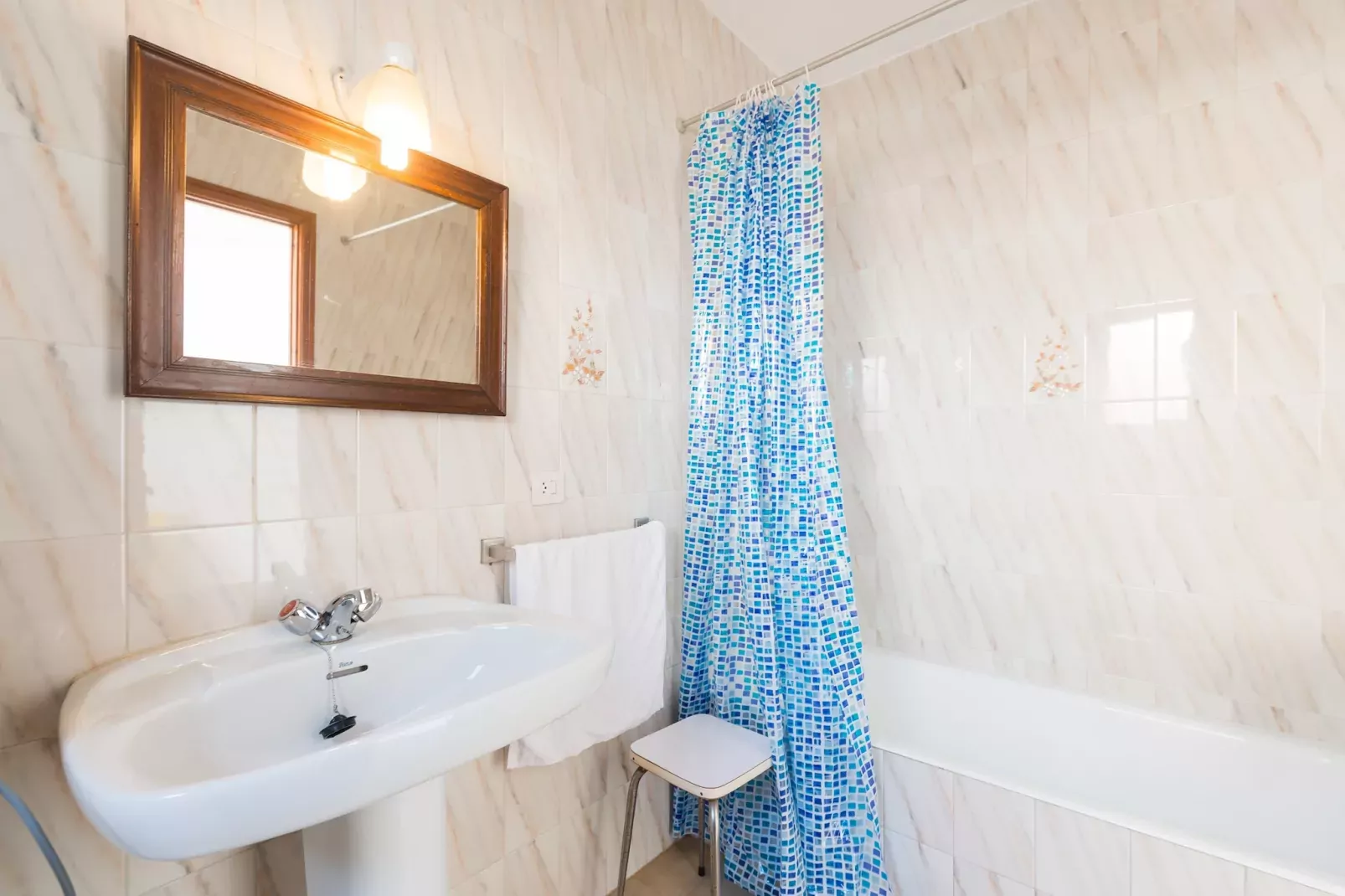 Can BessÓ Mancor De La Vall-Bathroom