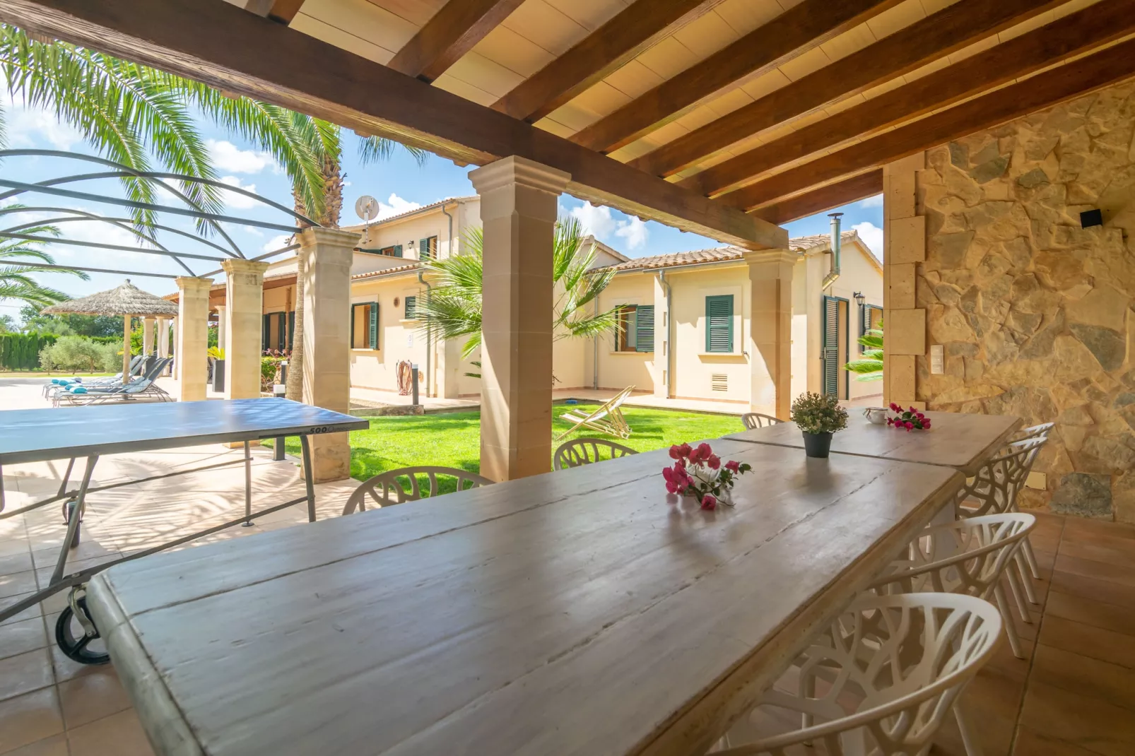 Villa Sun Club Home-Image-tags.
