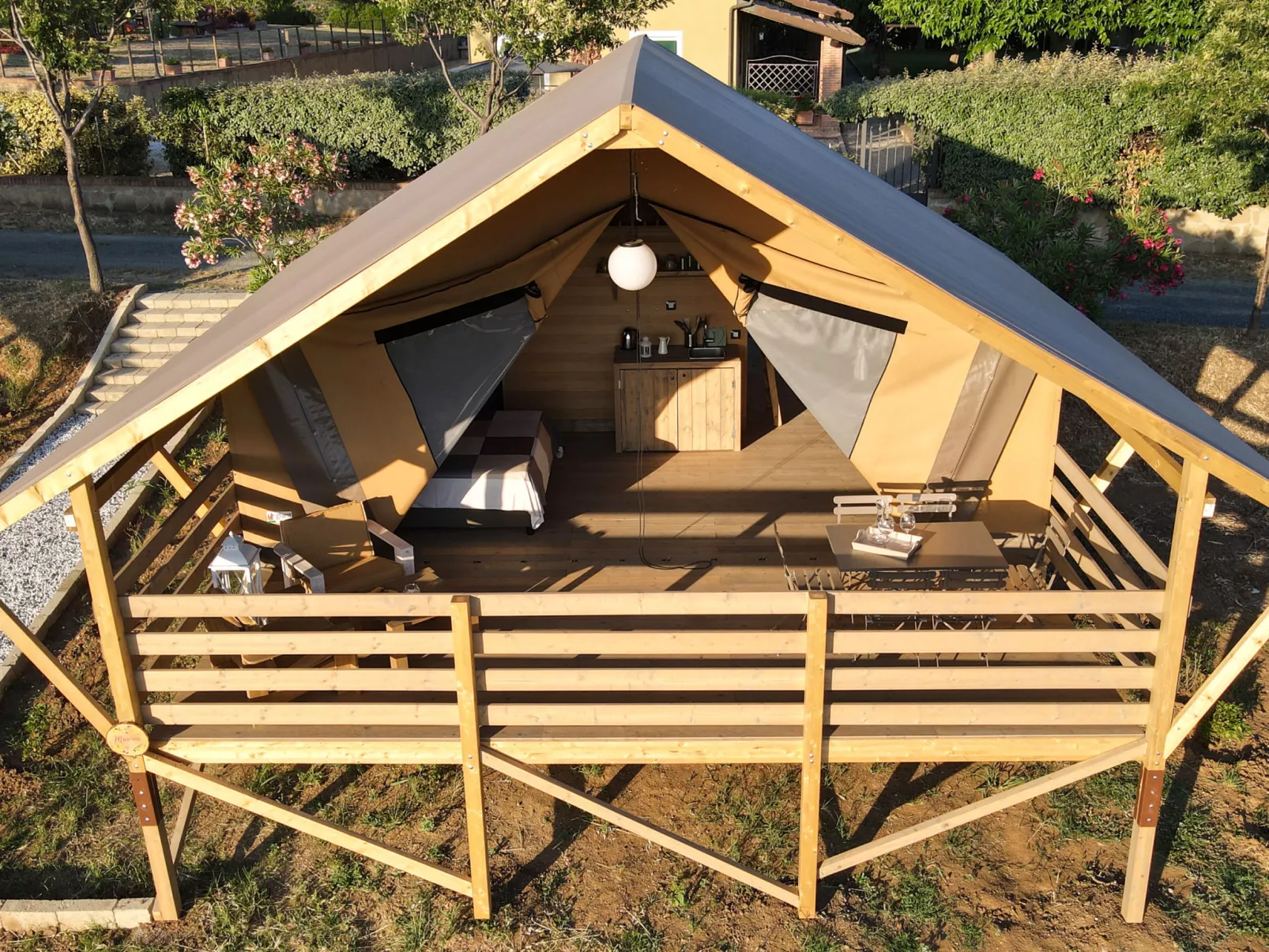 Glampingtent Minerva-Draußen