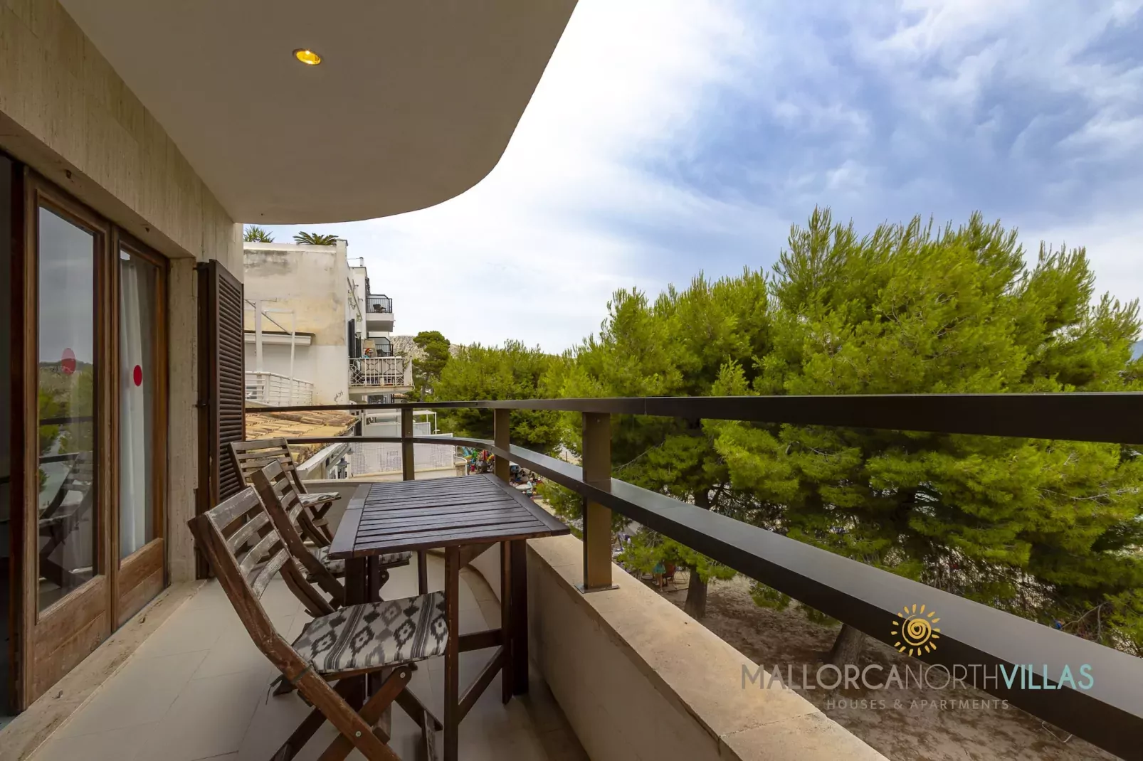 Apartamento Voramar II: Primera Línea en Pine Walk-Terrassenbalkon