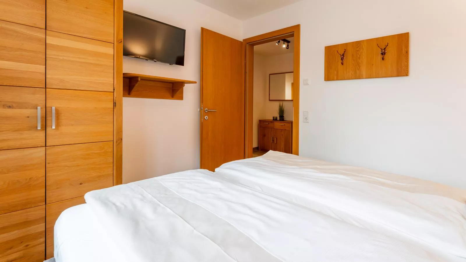 Tauern Suites Mitterwirt TOP 201-Bedroom