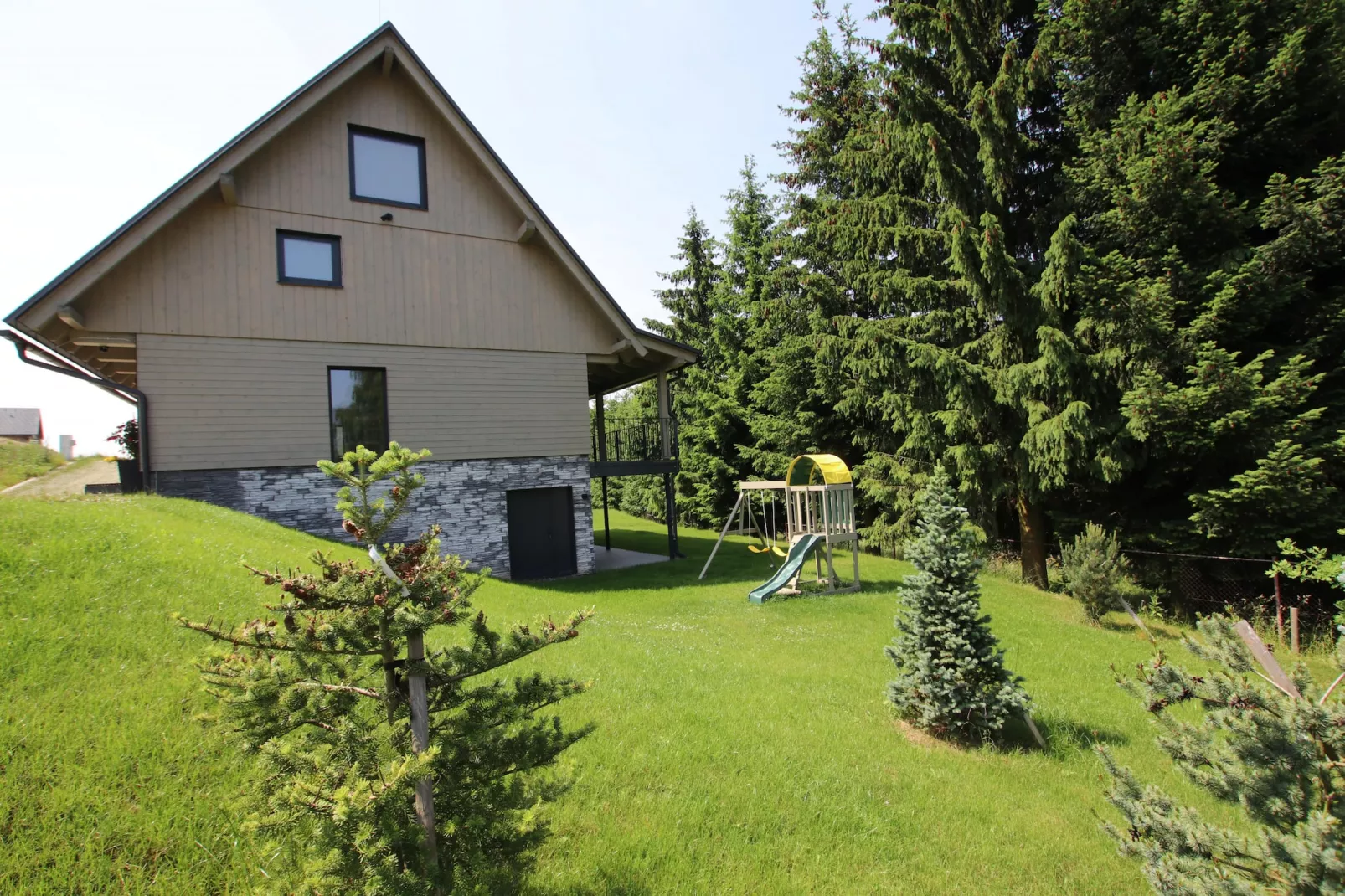 Dolni Morava ODP075-Gardens summer