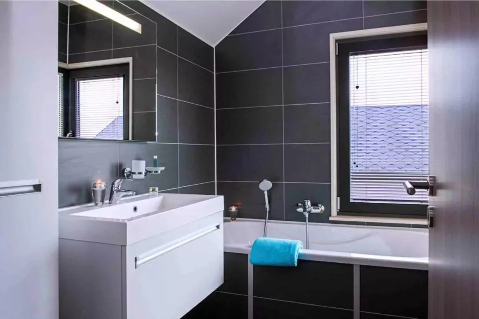 8 persons - 4 rooms 130m² without sauna-Salle de bain