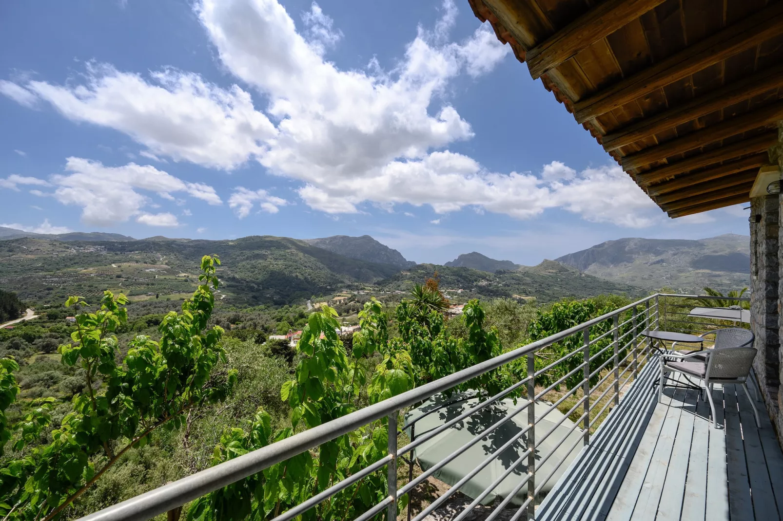 Manousaki-Balcon-terrasse