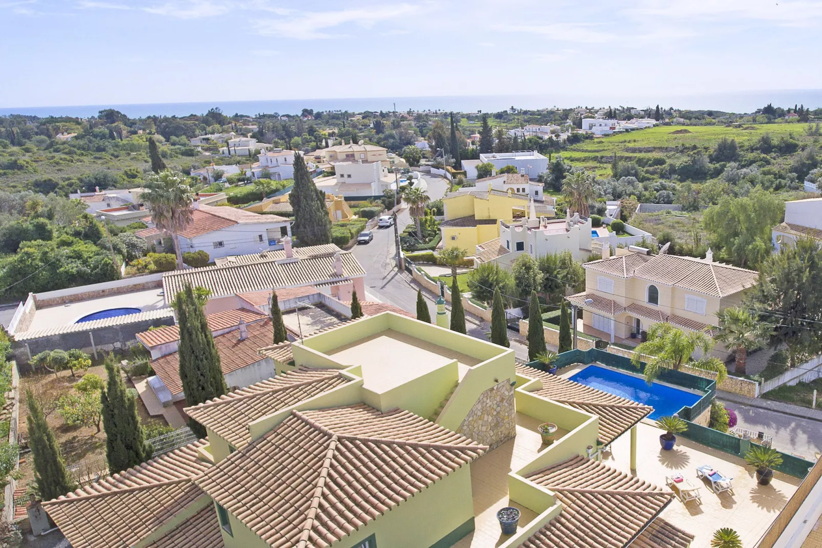 Villa Saint Thomas-Areas summer 1km