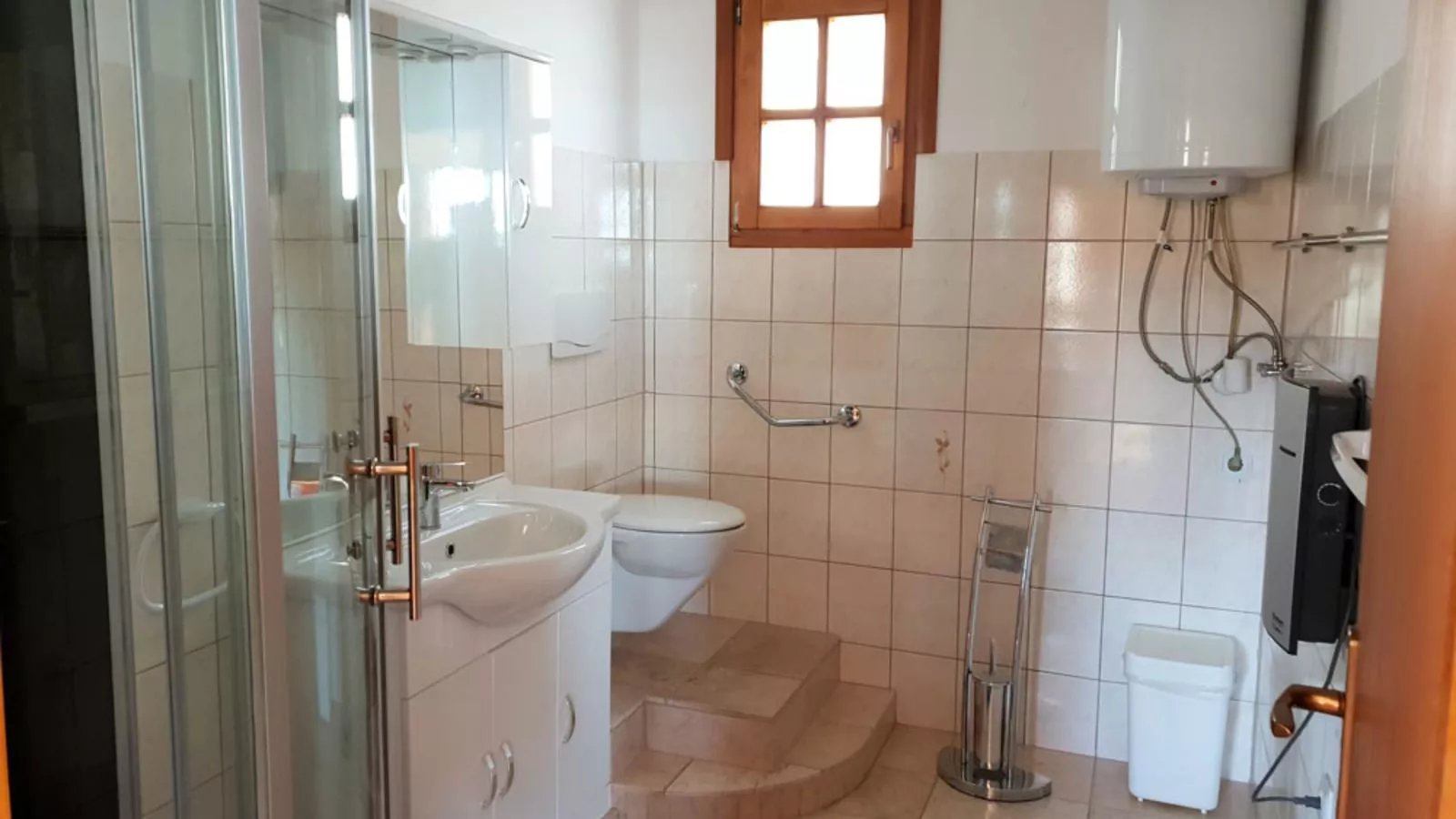 Karawankenpanorama L-Bathroom