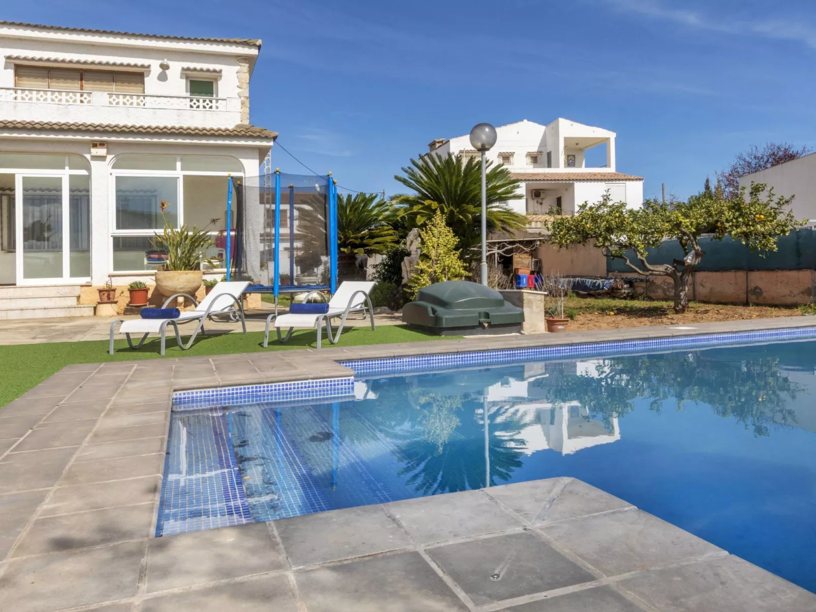 Villa Pepin-Outside