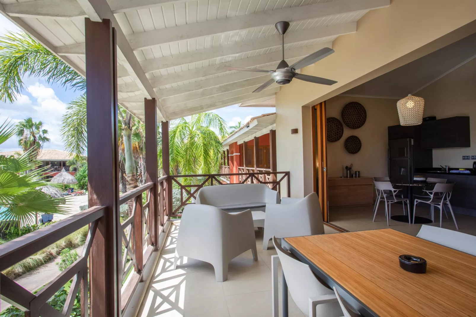 Spanish Water Apartment-Terrace balcony