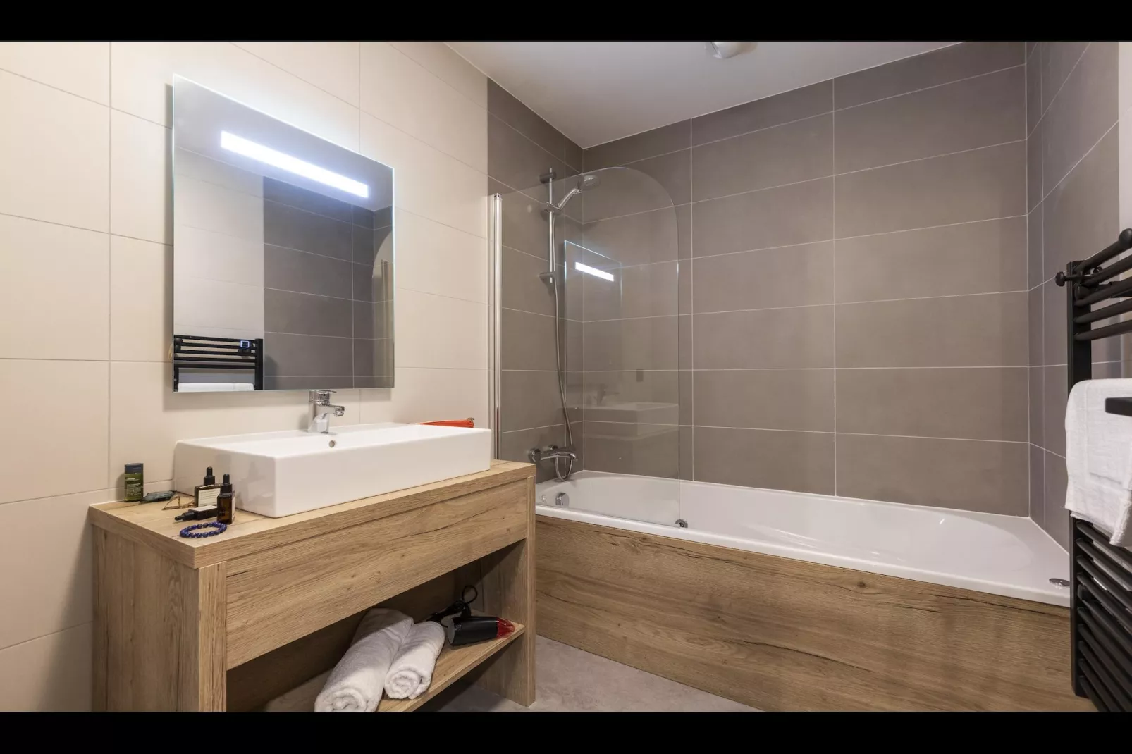 SAMOËNS-S8L-Badezimmer