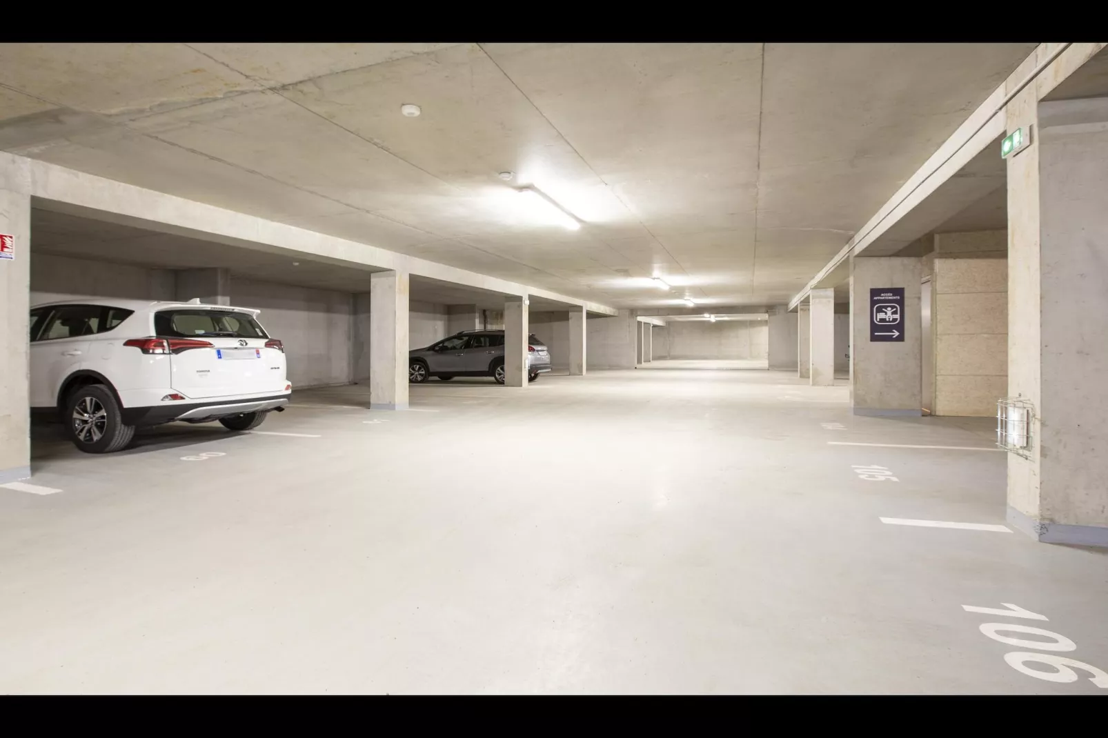 LES MENUIRES_S12V-Park facilities