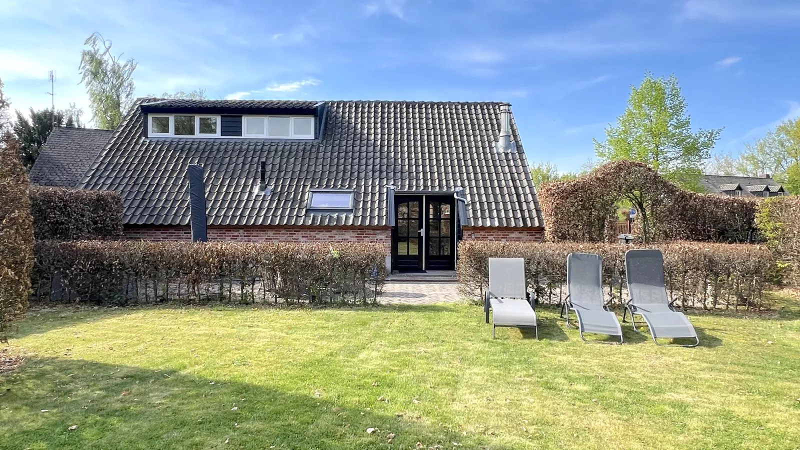 De Zeelberg-Exterior summer