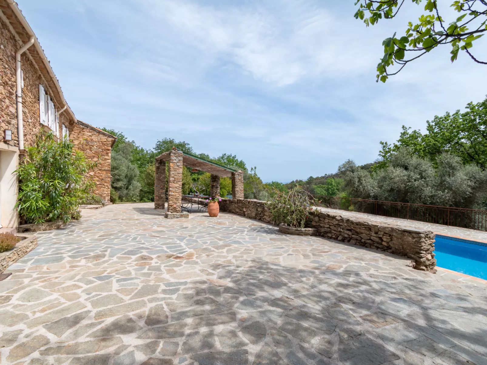 La Bastide Haute-Outside