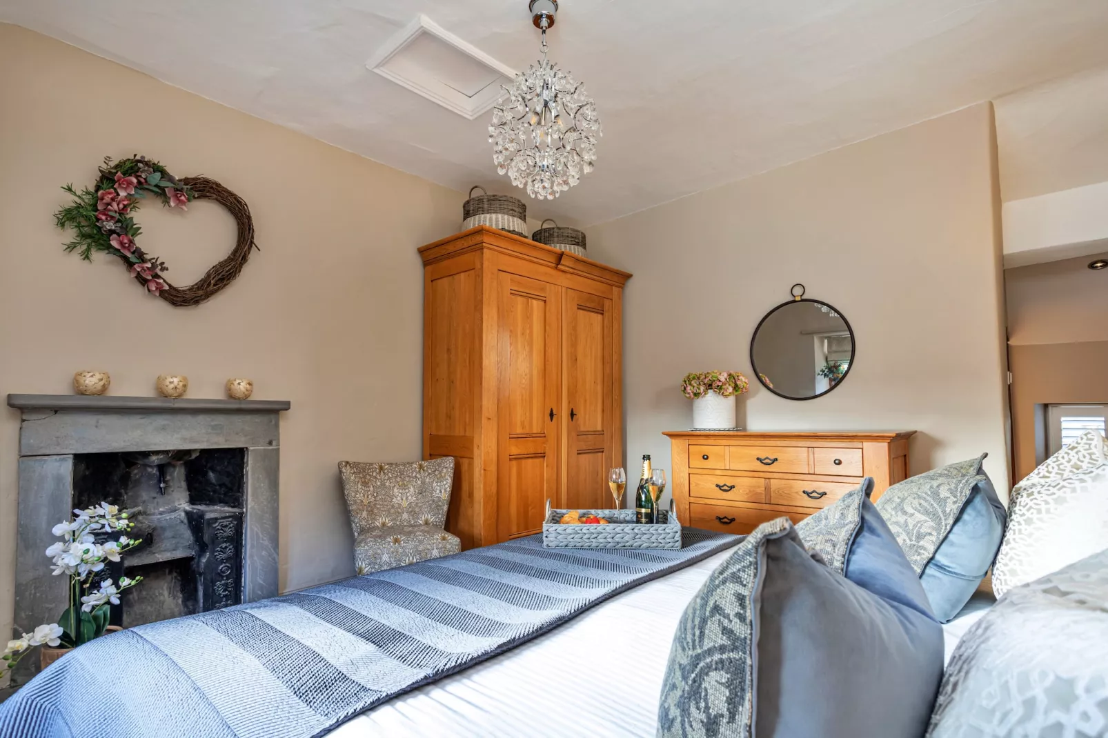 Ivy Cottage-Bedroom
