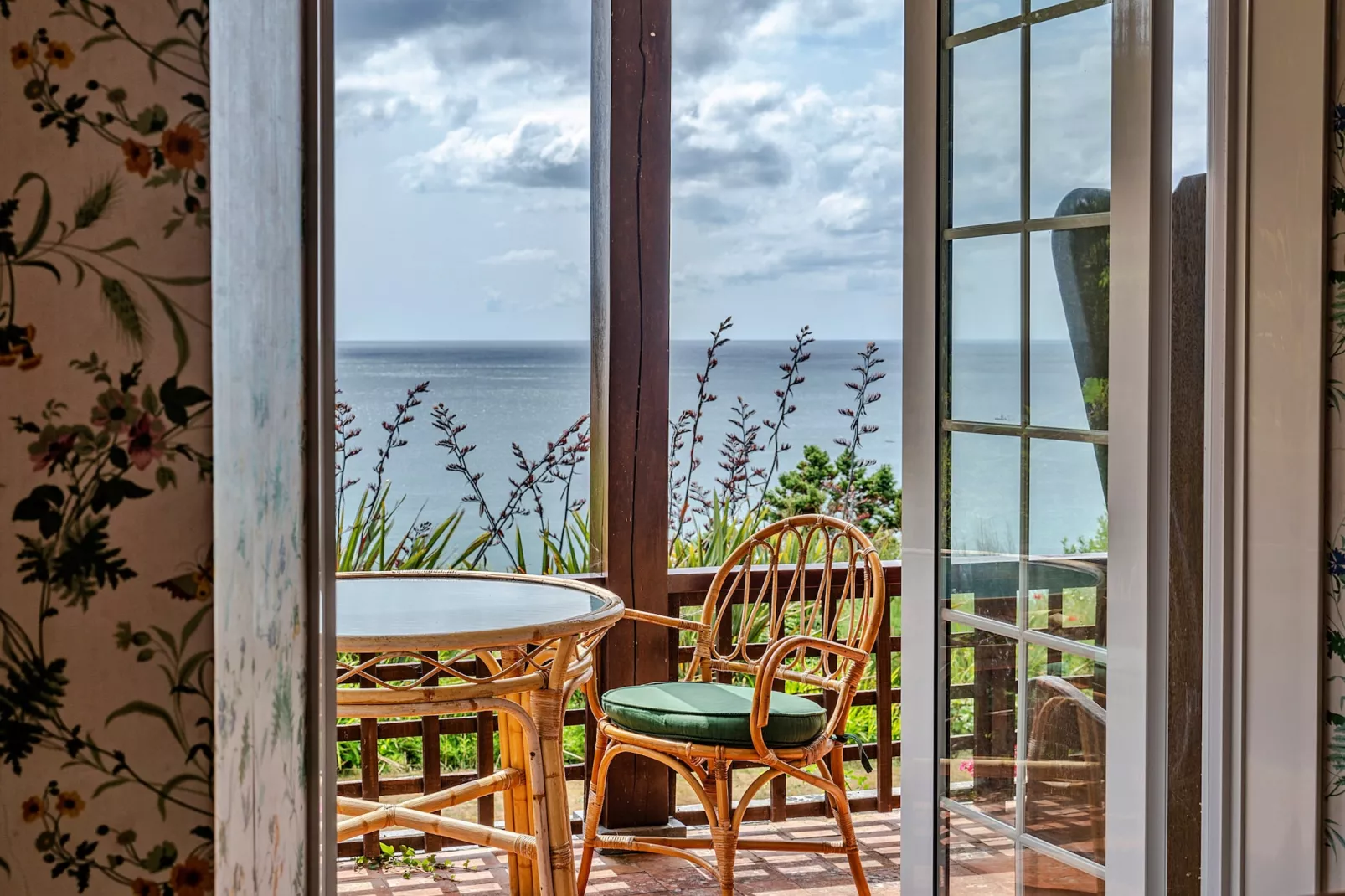 Tregatreath-Terrace balcony
