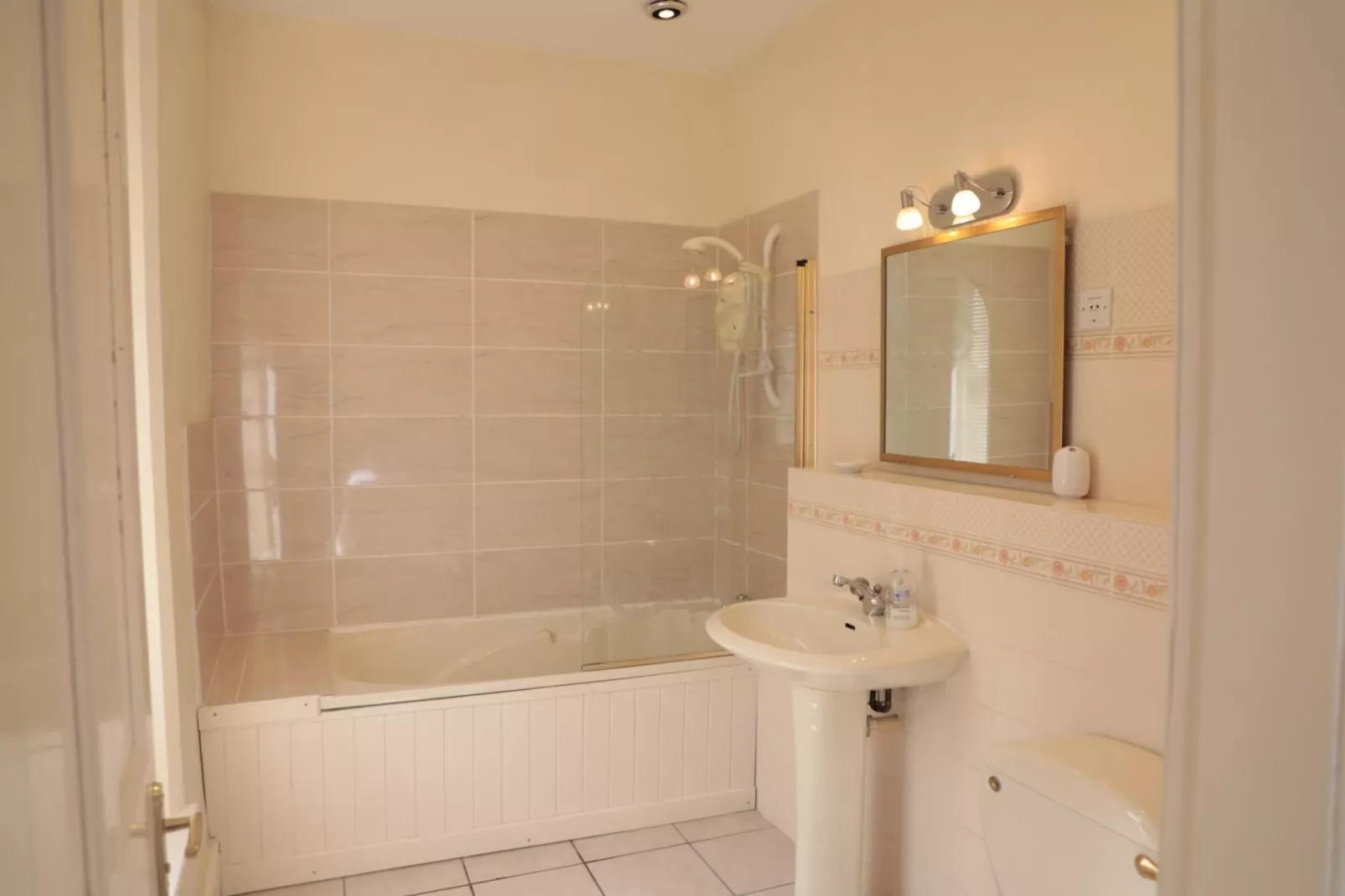 Buckland House-Badezimmer