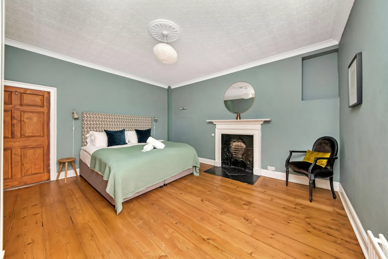 Low Green Cottage-Bedroom