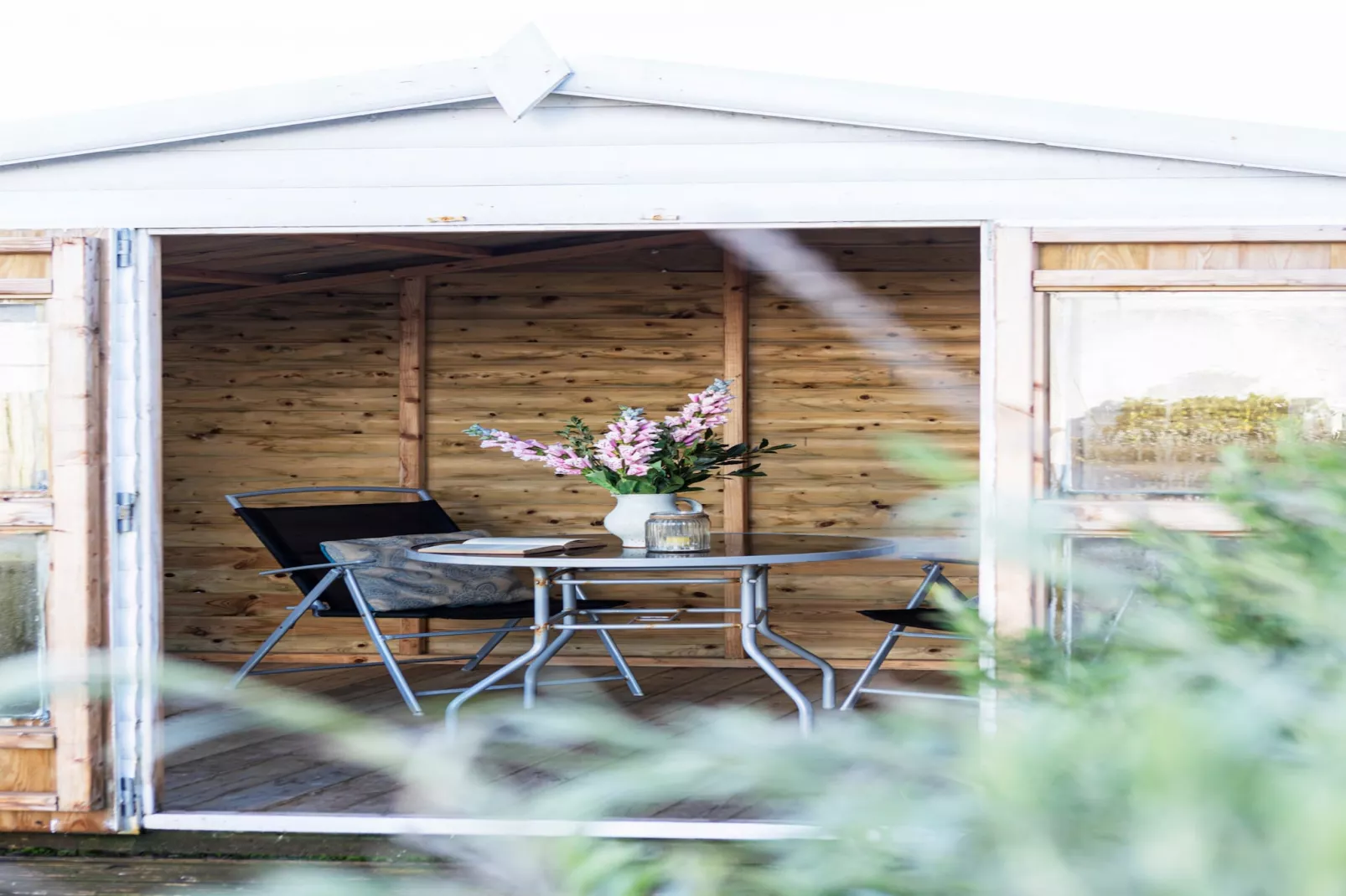 The Lighthouse Hide-Outdoor