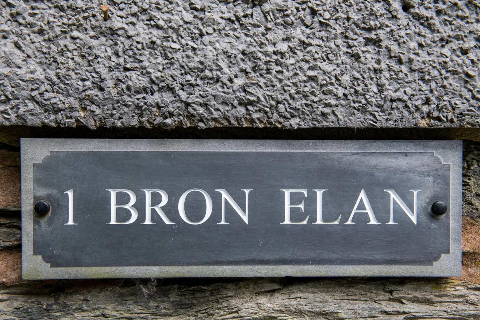 Bron Elan-Outdoor