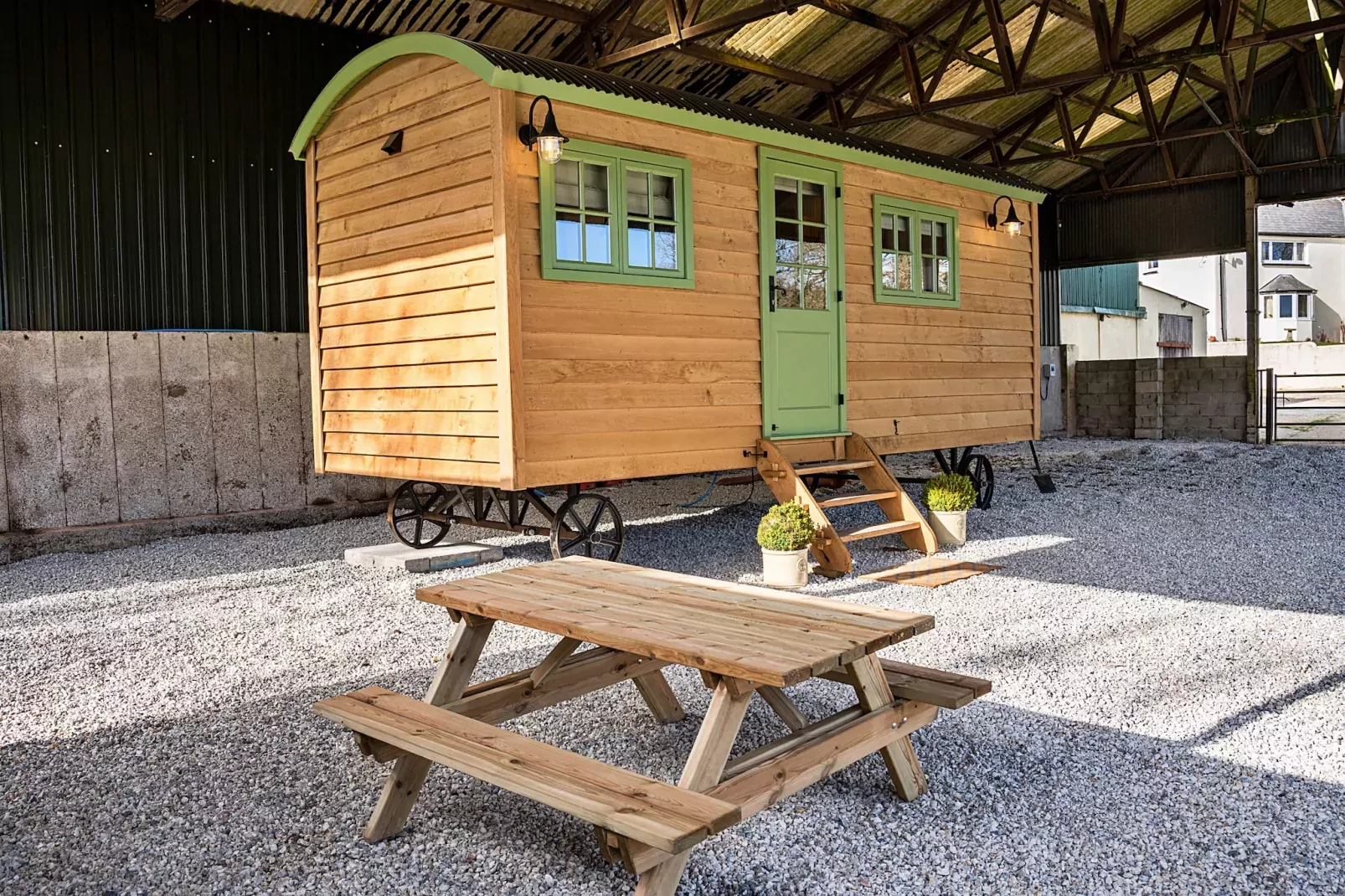 The Shepherd's Hut at Northcombe Farm-Outdoor