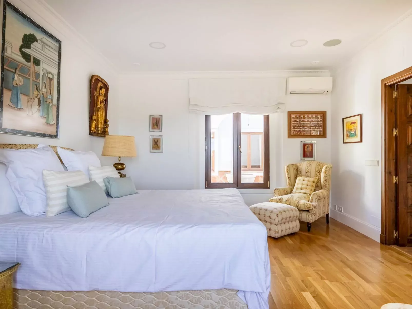 Villa Serena-Inside