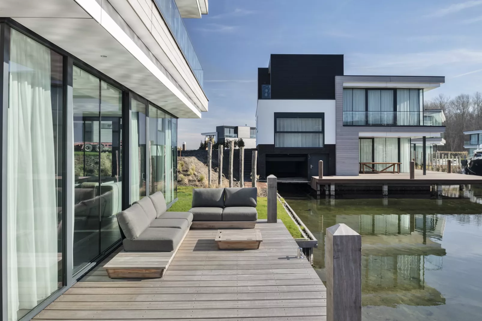 Harbour Village 1-Terrassenbalkon