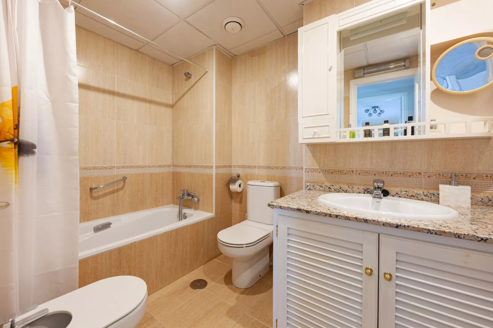 San Pedro del Mar-Salle de bain