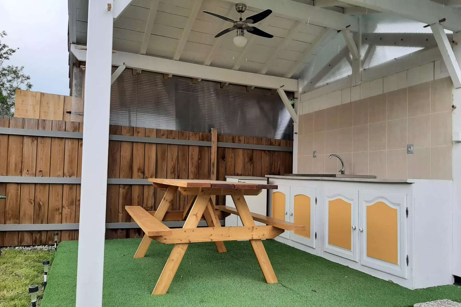 Ferienhaus in Arcachon mit Garten und Außenküche-Gärten Sommer
