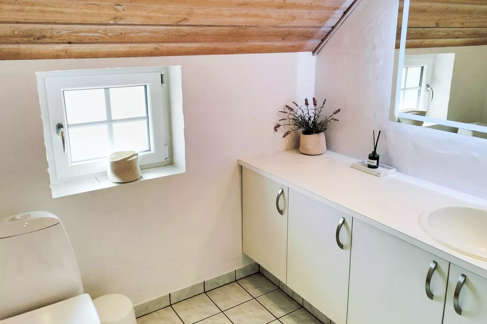 12 person holiday home in Ulfborg-Indoor