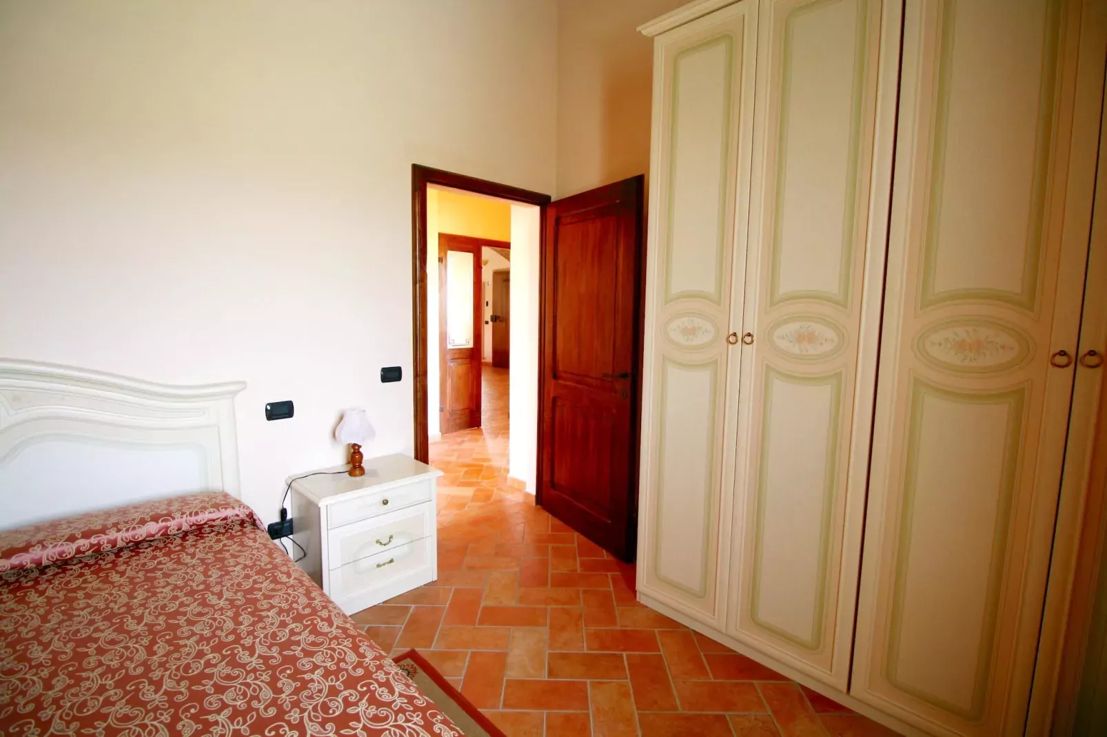 Fuoco-Bedroom