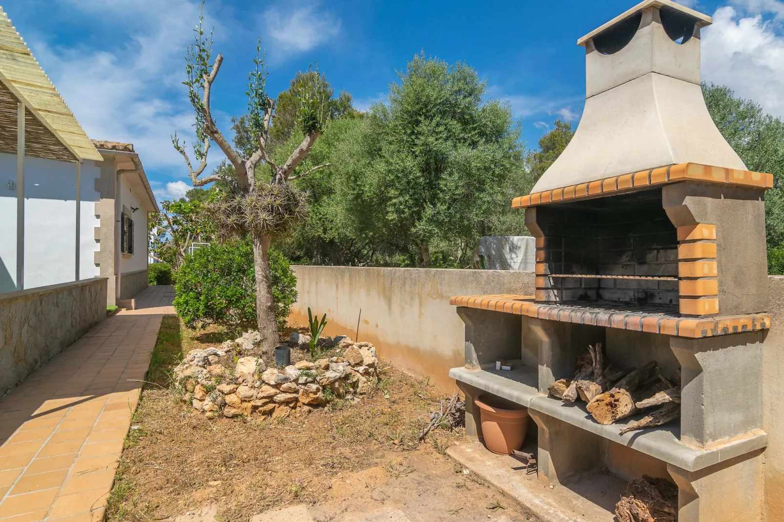 Casa Aina-Image-tags.