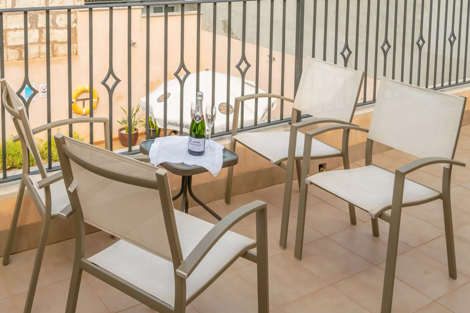 Villa Placeta-Image-tags.
