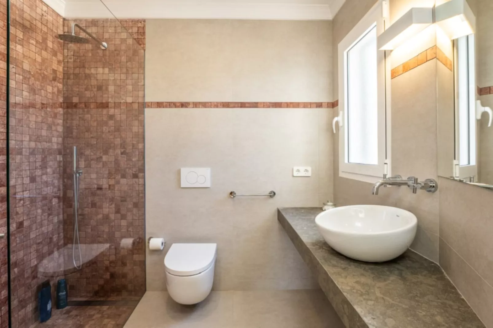 Villa Mila-Image-tags.