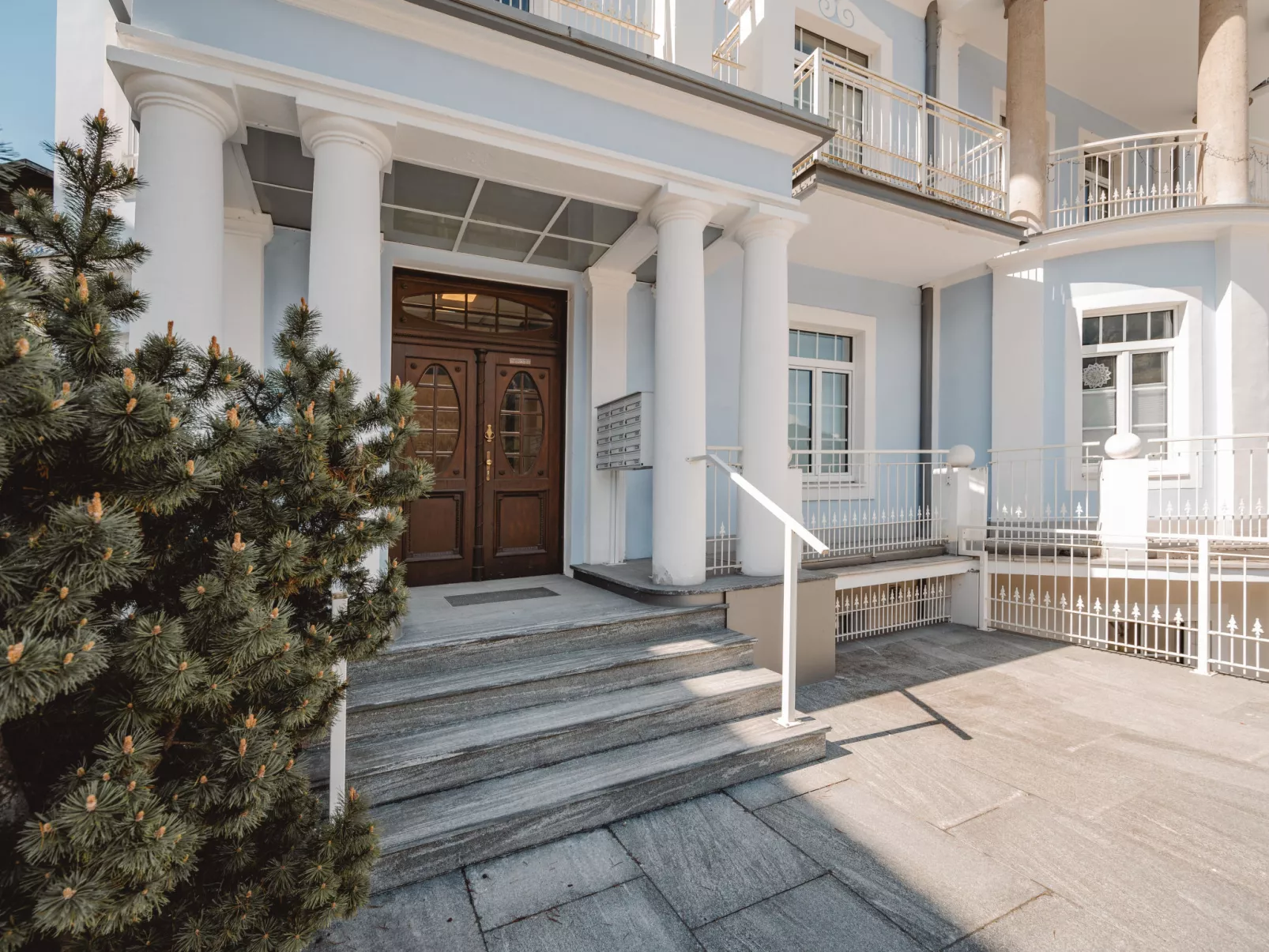 Villa Hiss-Outside